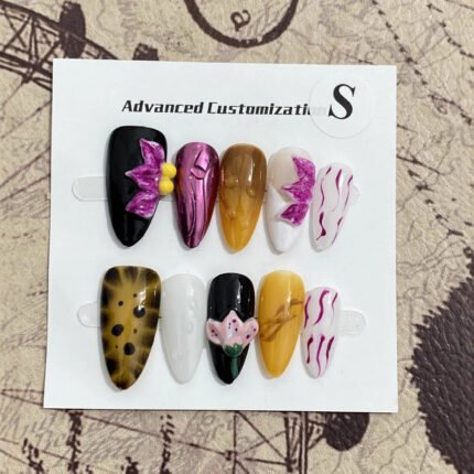 Three-dimensional Carved White High-grade Mid-length Manicure Wear Nail