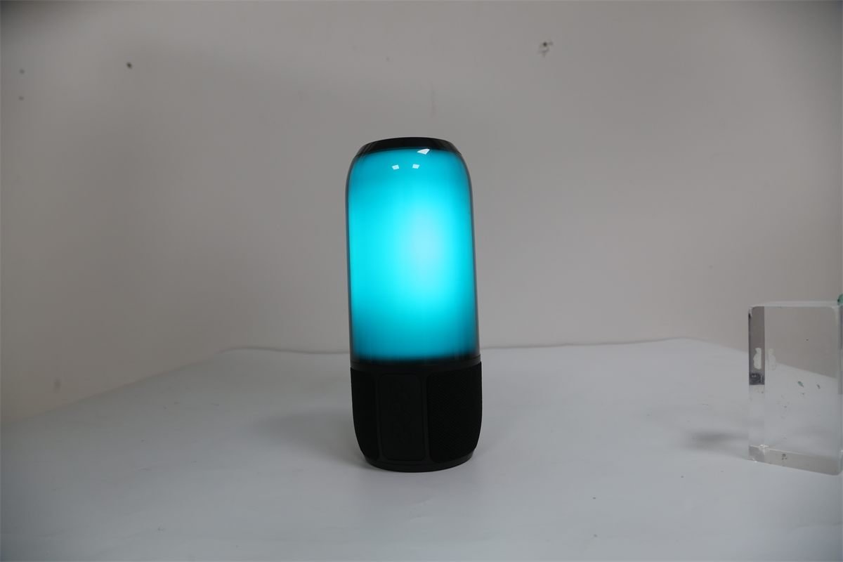 Aisivo Portable Wireless Speaker with 6-Color Lights, TWS & FM - detail view 10