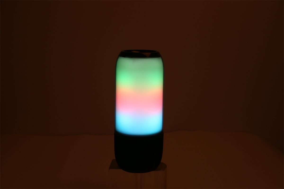 Aisivo Portable Wireless Speaker with 6-Color Lights, TWS & FM - detail view 4